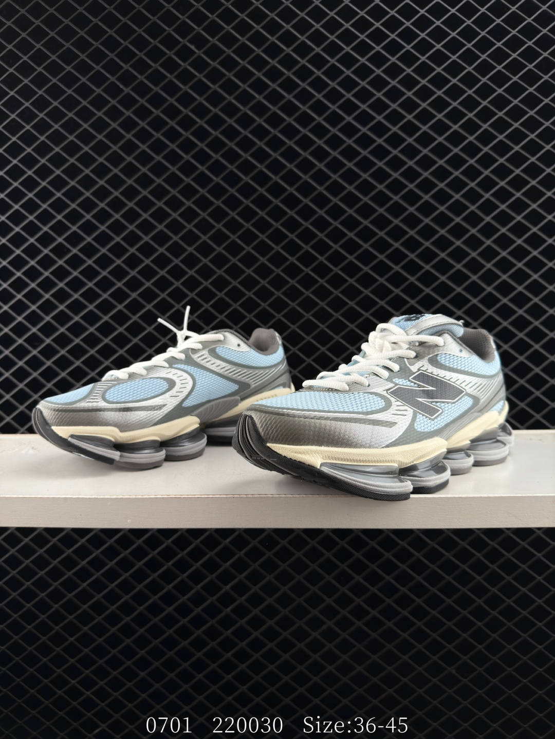 New Balance 新百伦 NB2000